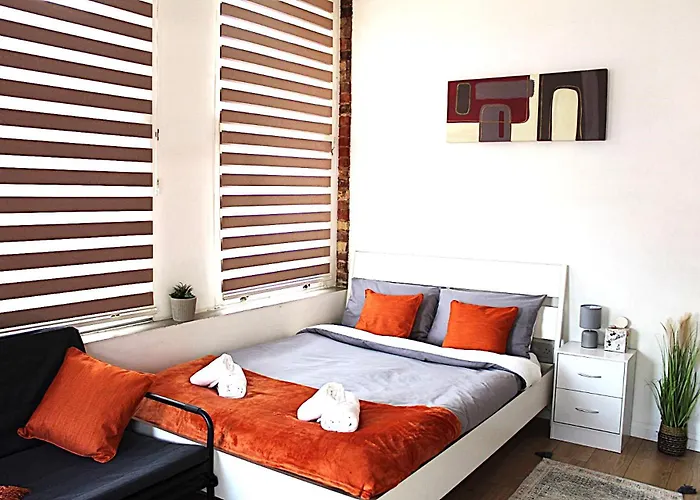 Charming Central London Studio With Sofabed